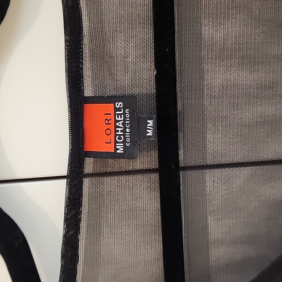 Cover up - Picture 2 of 5